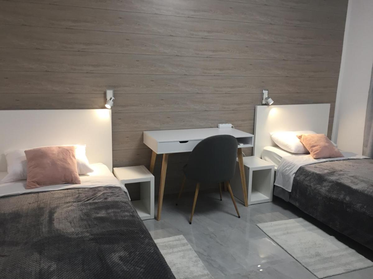 Apartman Sonas 2 With Free Private Parking Karlovac Dış mekan fotoğraf
