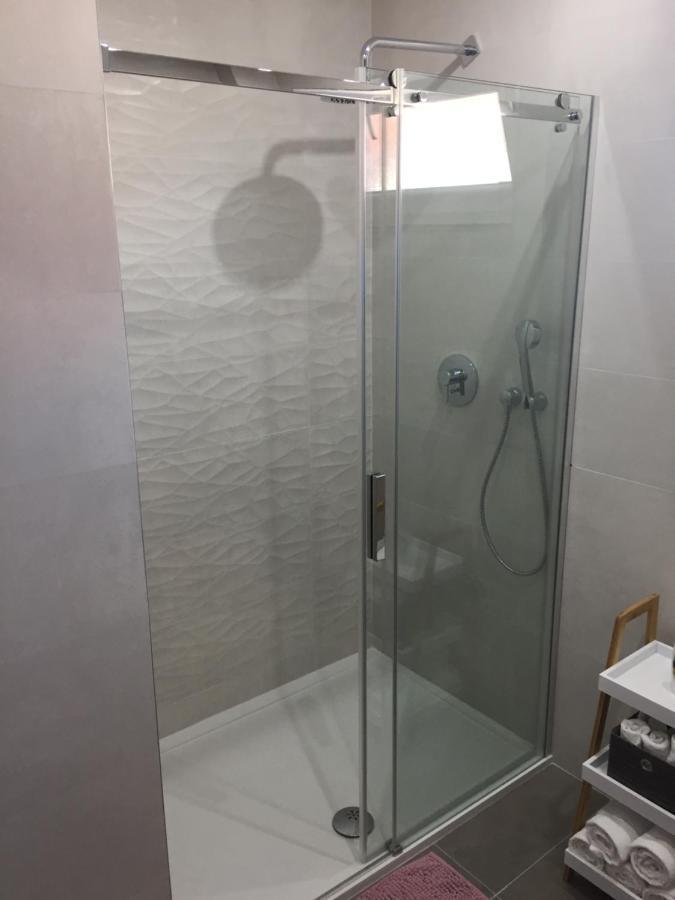 Apartman Sonas 2 With Free Private Parking Karlovac Dış mekan fotoğraf