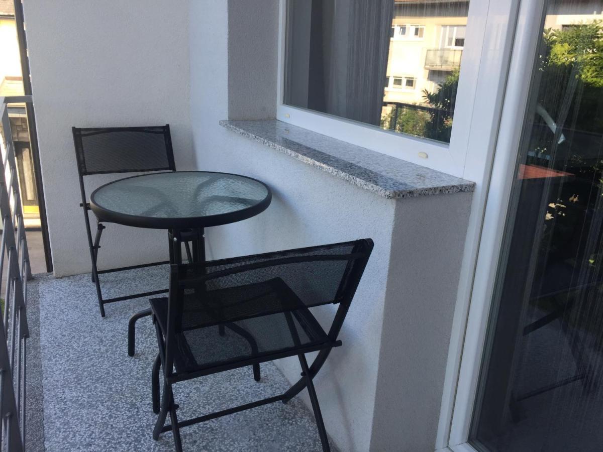 Apartman Sonas 2 With Free Private Parking Karlovac Dış mekan fotoğraf